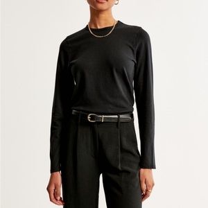 Abercrombie & Fitch Essential Long-Sleeve Skimming Tee